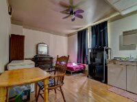 06 1713 St John St